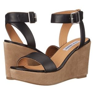 Stryke Steve Madden Black Wedge Heel